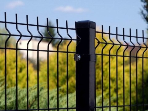 Powder-Coated Garden Fence Panel – 250cm x 173cm x 4mm | Mesh Size: 50x200mm Powder-Coated Garden Fence Panel – 250cm x 173cm x 4mm | Mesh Size: 50x200mm