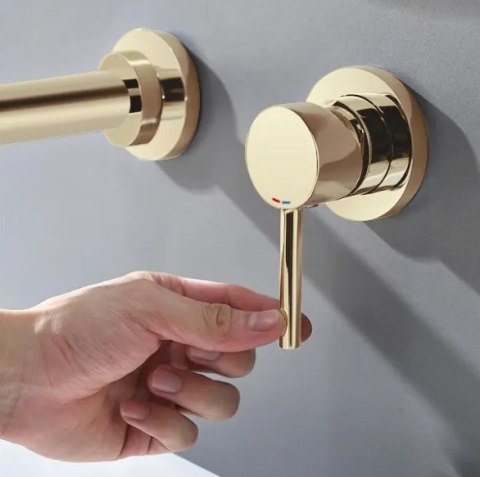 Basin Wall-Mounted Tap Lungo Long Gold + BOX Basin Wall-Mounted Tap Lungo Long Gold + BOX