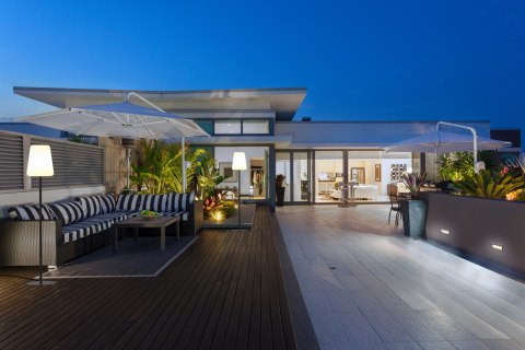 Lampy stojące - PATIO