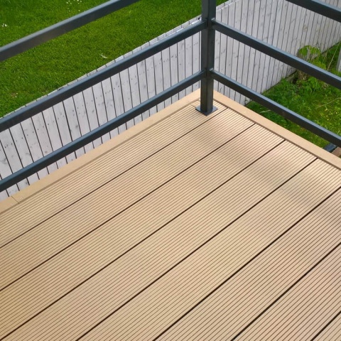 Composite Decking Board Standard Teak – 4m (0,620 m2)