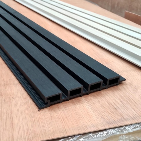 Composite Slatted Cladding Board Premium Graphite – 2.9m (0,580 m2)